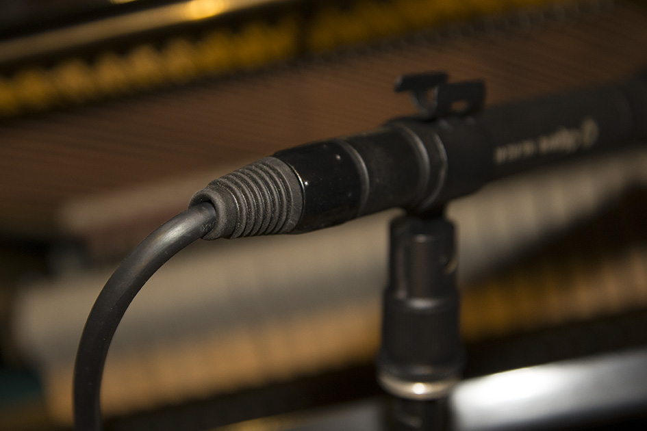Stereo Pair Miking a Piano with the Oktava MK-012
