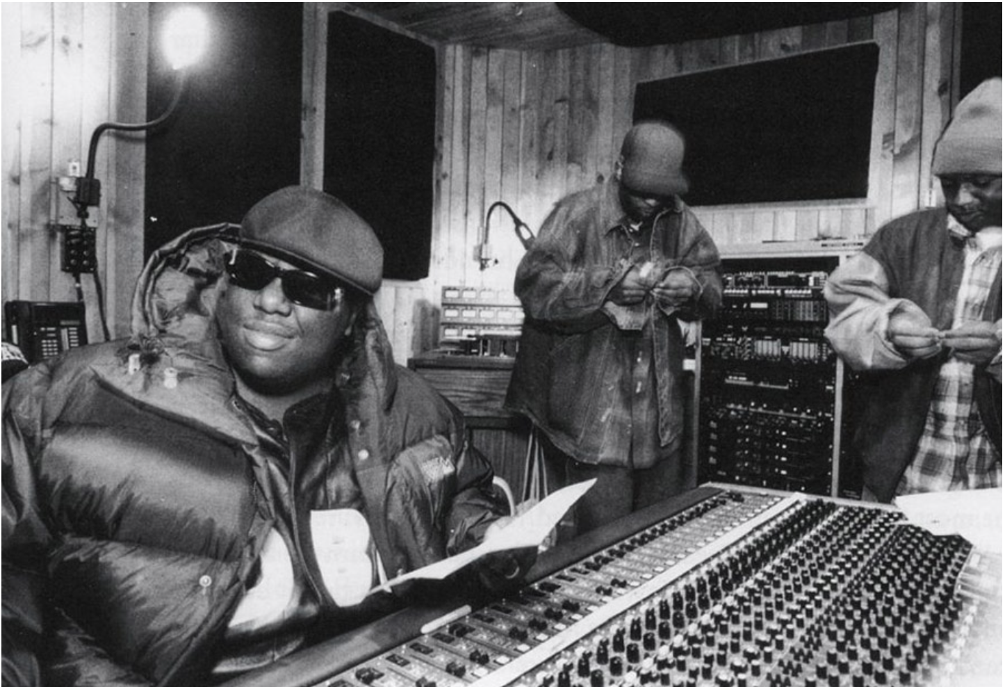 Benefits of Recording Rap or Hip-Hop Vocals in a Studio Space