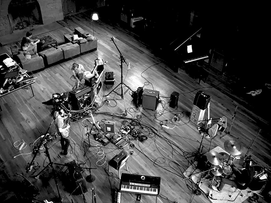 tracking guitars live without an amp