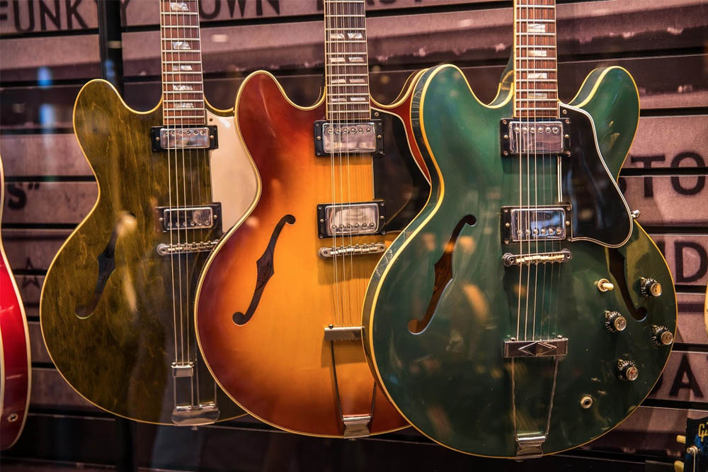 Songbirds Guitar Museum