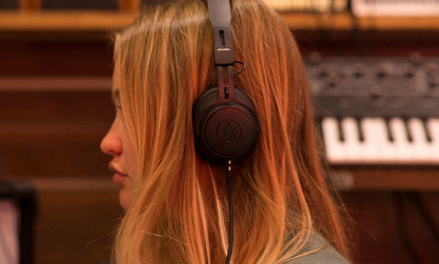 audio-technica ath-m60x professional monitoring headphones