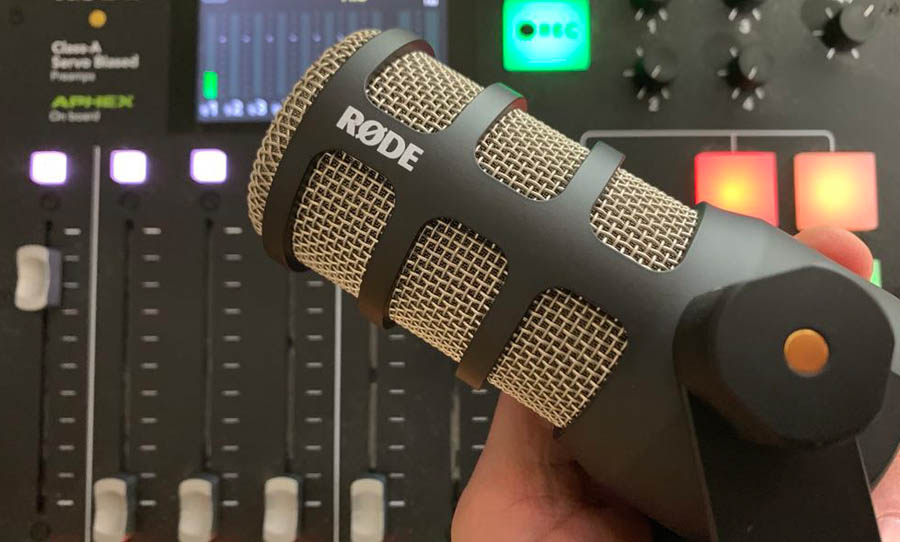 rode podmic podcasting mic