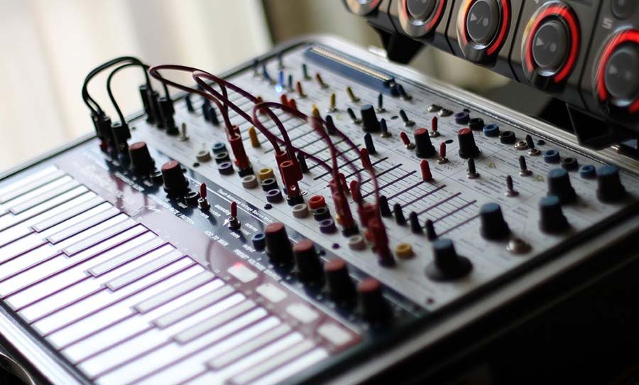 buchla music easel analog monosynth